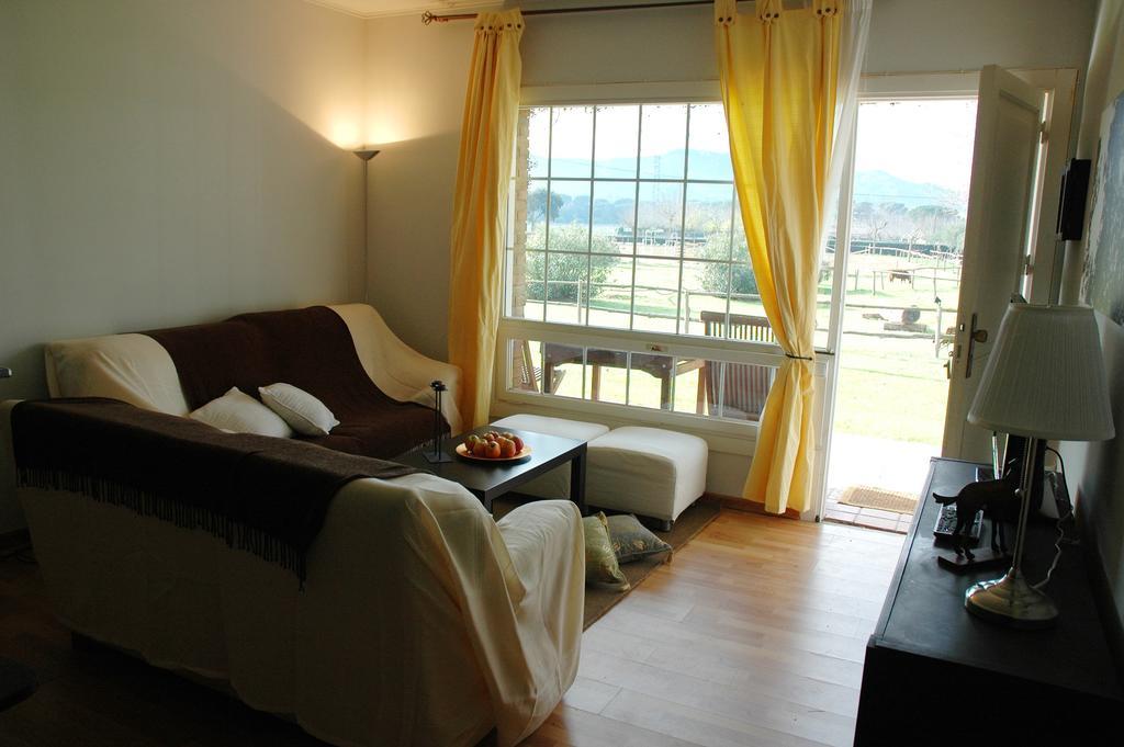 Residential Horse Club Costa Brava Vandrarhem Santa Cristina d'Aro Rum bild