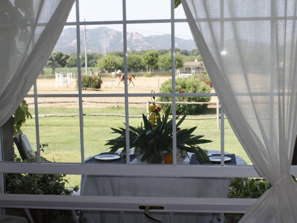 Residential Horse Club Costa Brava Vandrarhem Santa Cristina d'Aro Rum bild